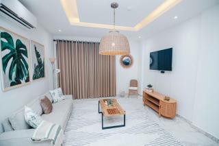 Peaceful-Luxury 1BR Apt, East Cantonments - 5