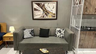 Crestview Studio Apartment - 7