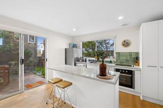 Point Roadknight Paradise Villa 6 - BYO Linen - Anglesea - 4