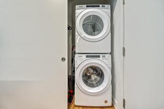 Stylish Pet-Friendly Stay - Montreal Studio - 5