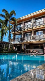Charina's Suite Hotel - 2