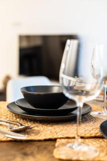 Urban Montreal 1BR Stay Near Bell Centre - 9