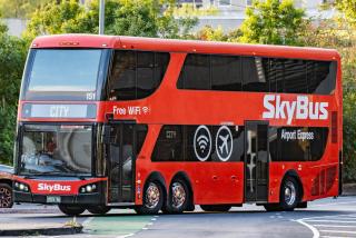 Family Friendly CBD Apartment next to Skybus with Pool Sauna Gym - 9