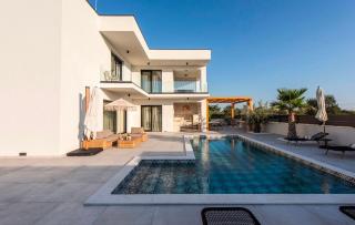 Mi Casa - Private Luxury Villa, Heated Pool-Jacuzzi - 9