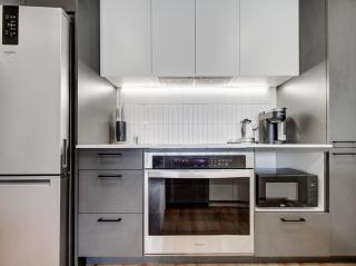 Modern 1BR Griffintown Montréal Apt - Bell Centre - 7