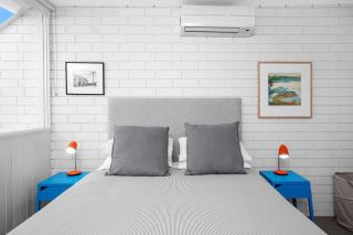 One At Eight - BYO Linen - 3