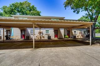 Remote Work Ready! Walkable Fayetteville Home - 8