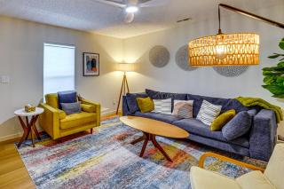Remote Work Ready! Walkable Fayetteville Home - 6
