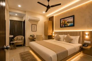 Hotel Classic V Square Near Hitech City & Nexus Mall Kukatpally, - 0