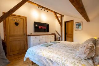 Top Floor Chalet Apartment in Saint-Jean-d'Aulps, Balcony - 9