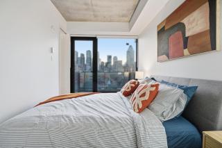 Relaxing 1BR Montreal Stay - Gym - Elevator - 3