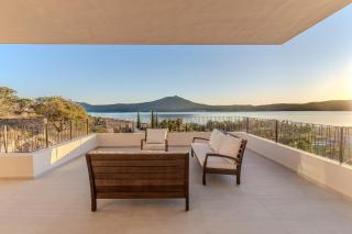 Casa Ambar Luxury Lake View Villa Pool Design - 6