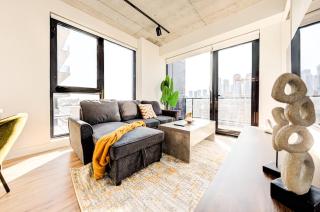 2BR Cozy Montreal Retreat - Gym - Sleeps 6 - 0