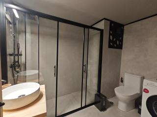 Parea Downtown Apartment - Central Spacious 2BR - 1