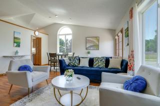 5BR Home Close to Moorhead Home & Fargo - 5