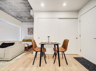 Stylish Luxury Studio - Prime Montreal Location - 6
