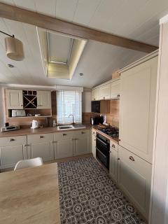 Seaview Holiday Rentals - Swift Vendee Villa - 1