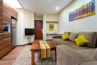 Modern Charming Cosy Retreat - 4
