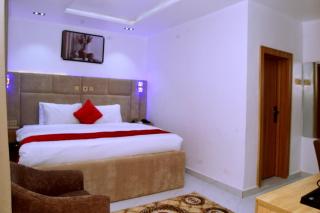 Uptown Hotel Mastou - 9