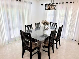 Private 3BR AC Villa with 3 Bathrooms Near Mirissa - 2