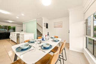 Dakabin Comfort Cozy Townhouse Ideal for Families - 6
