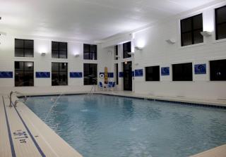 Holiday Inn Express & Suites Mentor - Banquet Center by IHG - Mentor - 1