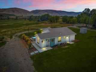 The Ahtanum Cottage - hot tub and views - Yakima - 0