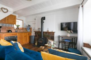 Farr Cottage - Garden Retreat - Pool & Gym Access - Private Parking - Cornish Charm - 4