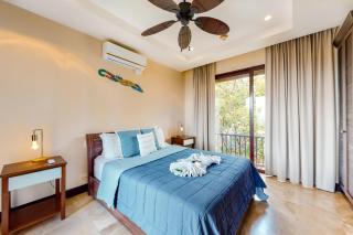 Playas del Coco Condo: Ocean Views, Shared Pool! - 1