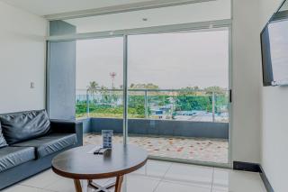 Ocean-View Stay, El Roble Marina & Pool Access - 1