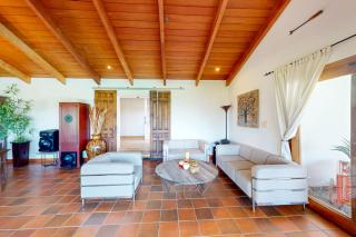 Mtn-View Farmhouse w/ Pool in Atenas - 5