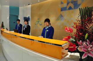 Holiday Inn Express Shanghai Zhenping by IHG - 3