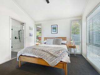 SeaEsta - Modern Beachside Escape in Tranquil North Lorne - BYO Linen - 1