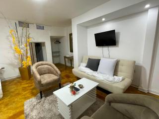 Hotel Victoria's Plaza - 5