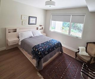 Forty Winks Bed & Breakfast - 1