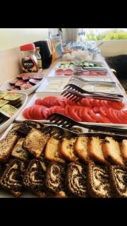 BACHOS HOTEL SULTANAHMET enjoy breakfast on the sea view terrace - 6