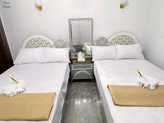 Charming 3 Beds Apartment in elegant Villa Prime Location in Shorouk City - Cairo - 2