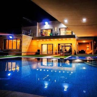 Future Chalet - 0
