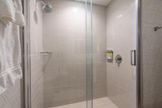 Holiday Inn Express & Suites Vaughan-Southwest by IHG - 6