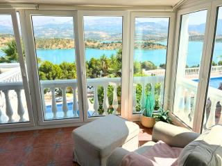 Villa Azahar - Private Pool Villa with Lake & Mountain Views - 1