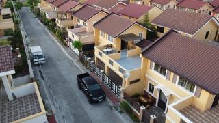 3BR with Movie Stay in Vista Mall Malolos by Casa Bella de Provence - 6