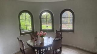 Rose & Oak Apartment - 9