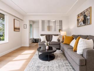 Modern 5Bdrm House, Near Airport Skytrain and Shops - 7