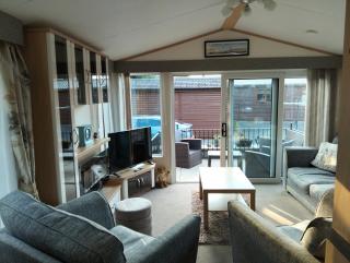 Bear Lodge - 2