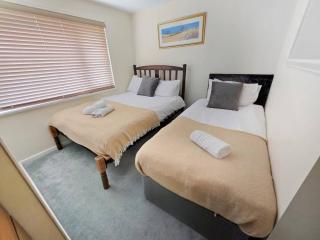 Falkirk House, Work Stays Welcome, Free Parking - 9