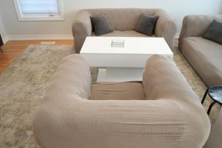 Charming GTA Retreat Near Airport and Wonderland - 6