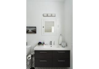 Spacious and Sunlit 2 Bedroom Near Eden Park - 5