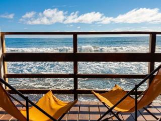 Ave Surfing House - 1