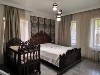 COMFORT M Guest House - 0