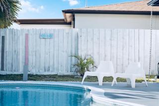 2 King Beds, Private Pool & Grill Near Beach & Springs - 2